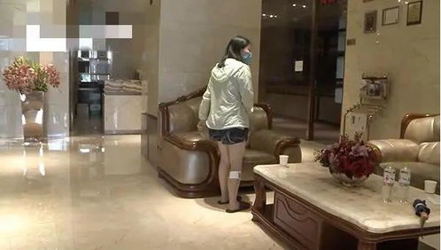 浴室驚魂 女子剛洗完澡下一秒玻璃門炸裂，安全警鐘再次敲響